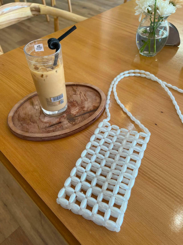 کیف موبایل گندمی